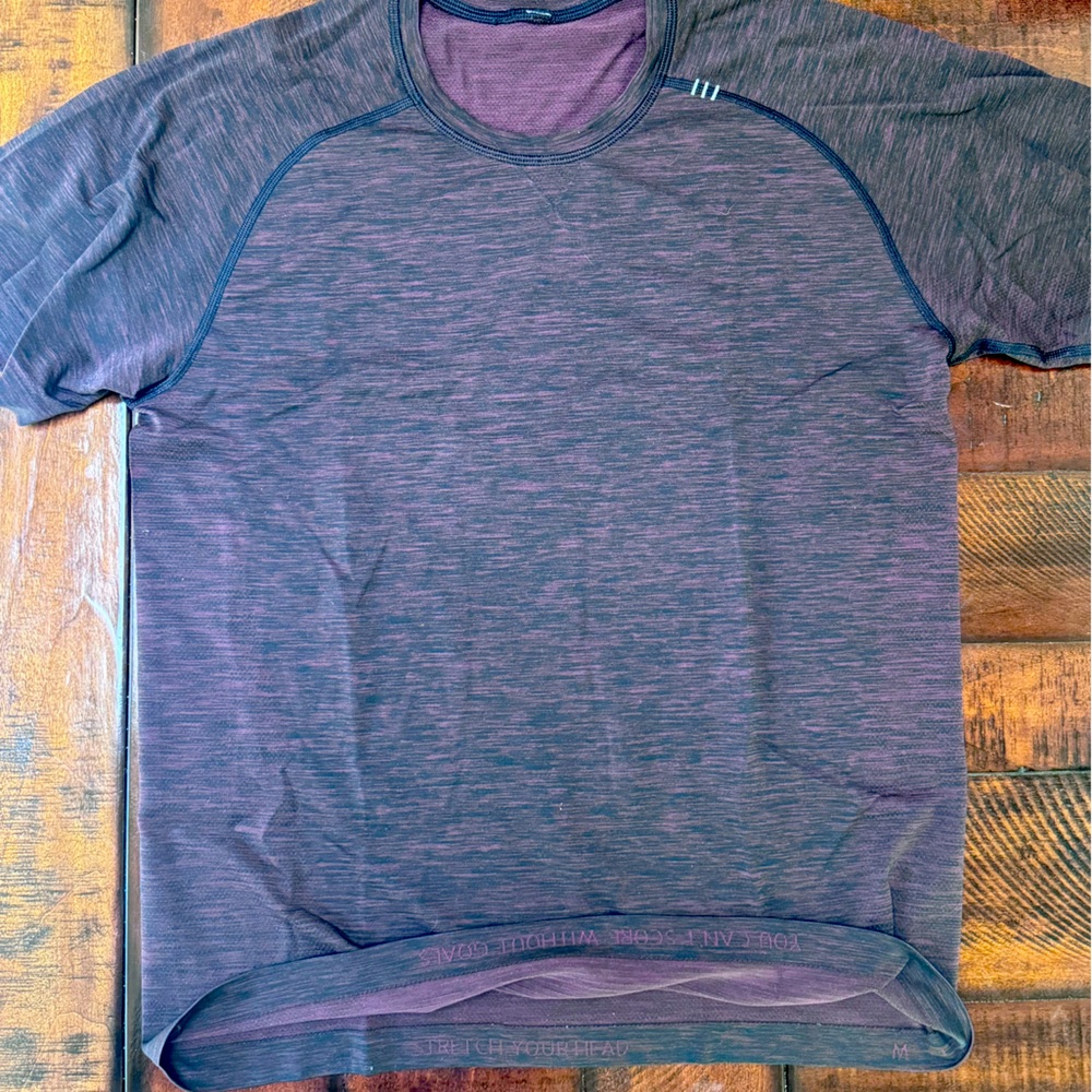 Lululemon workout t-shirt